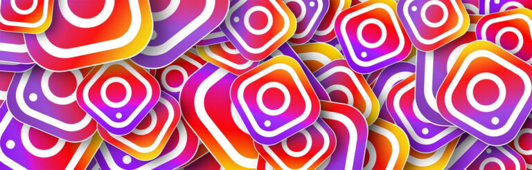 Instagram : smartphone affichant une page Instagram attrayante