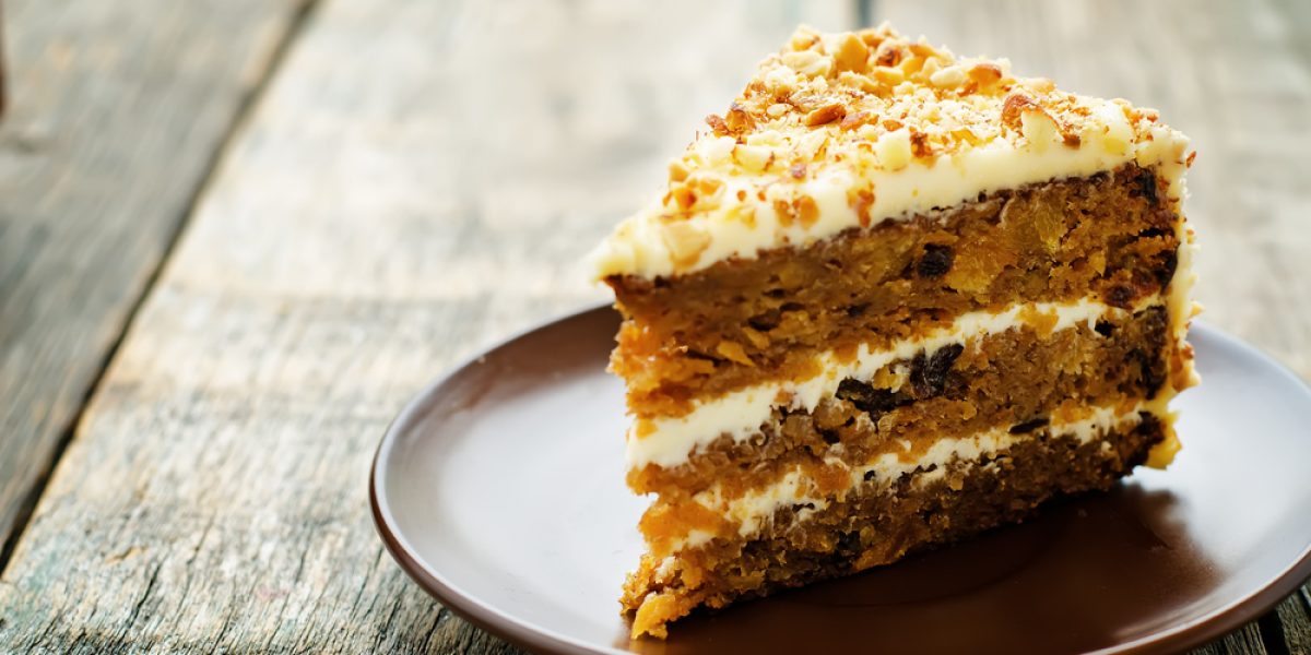 carrot cake : gâteau aux carottes, noix et glaçage moelleux
